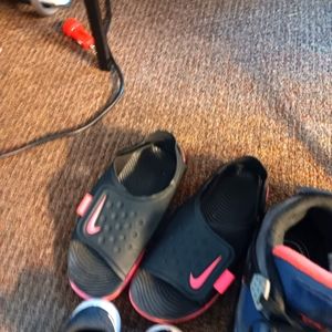 Nike black and red sandles size 1 kids